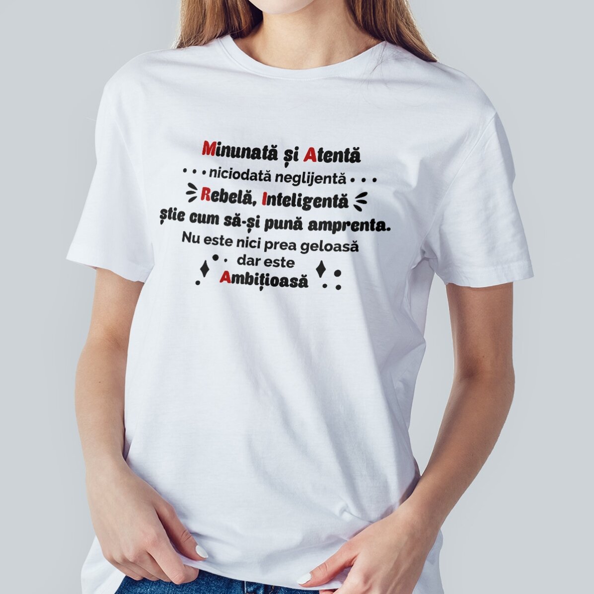 Camiseta de algodón personalizada con texto: M.A.R.I.A.