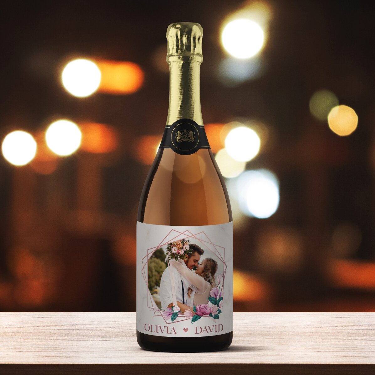 Vino espumoso personalizado con una foto y un texto: «Momentos en pareja»